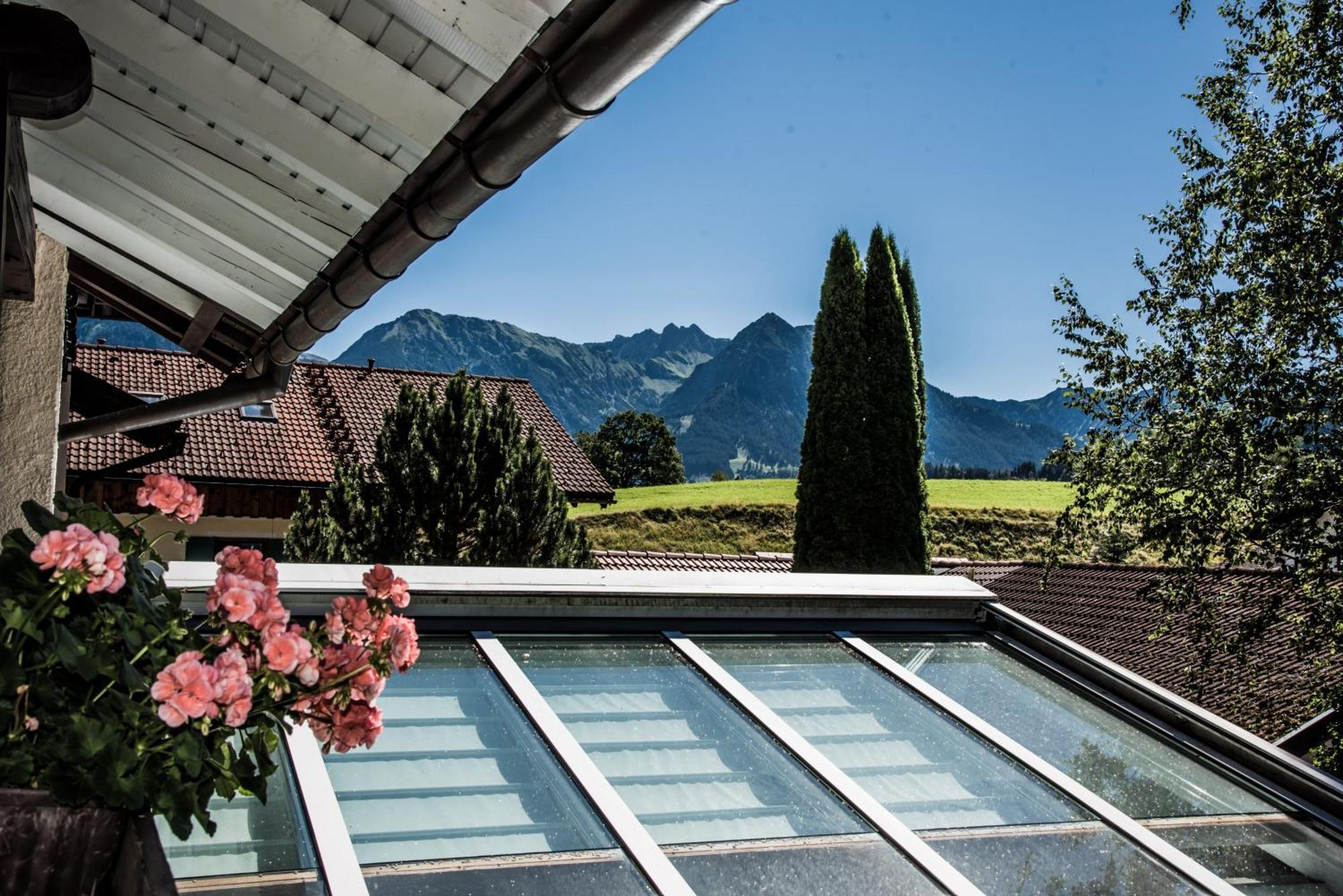 Haus Susanne - Top-Ferienwohnungen - Sommer-Bergbahn Inklusive Obermaiselstein Zewnętrze zdjęcie